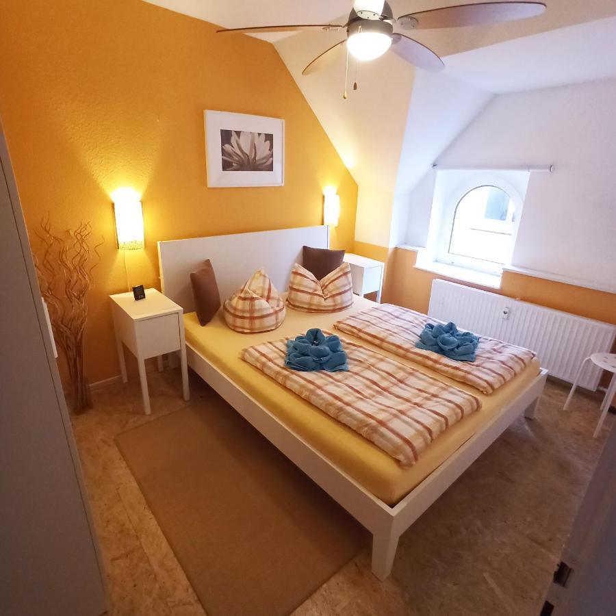 Charming 2-Bed Apartment In Cochem Buitenkant foto