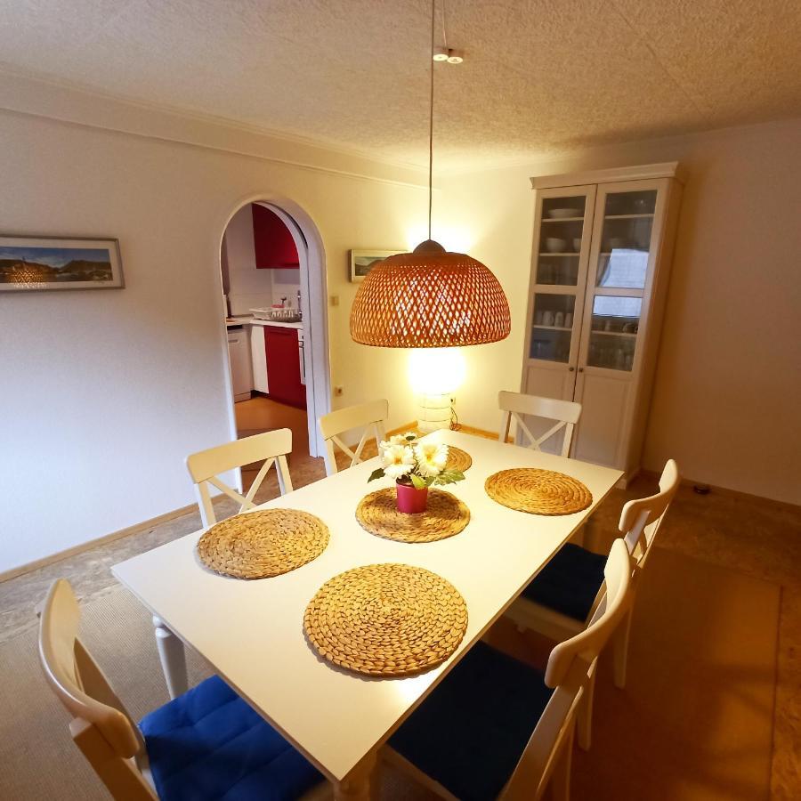 Charming 2-Bed Apartment In Cochem Buitenkant foto
